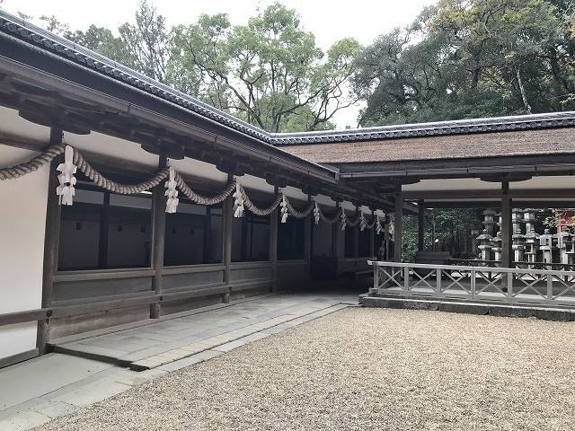 若宮神社(春日大社)　拝舎、神楽殿