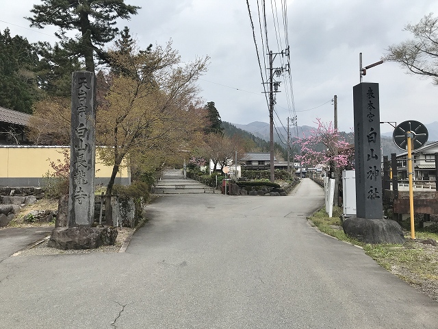 長滝白山神社　入口