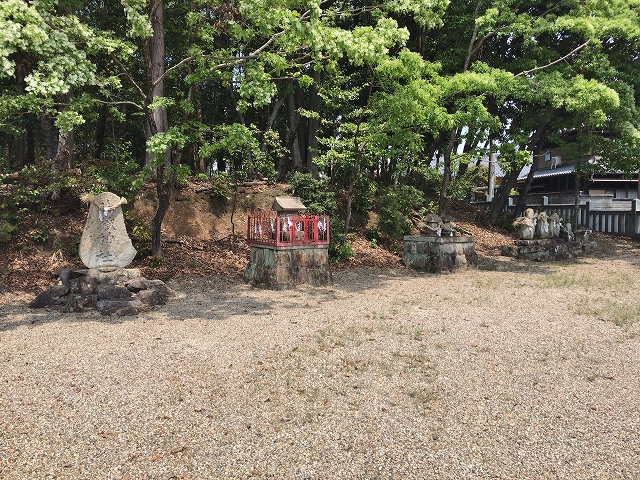 土岐一稲荷神社(大富白山神社)　末社