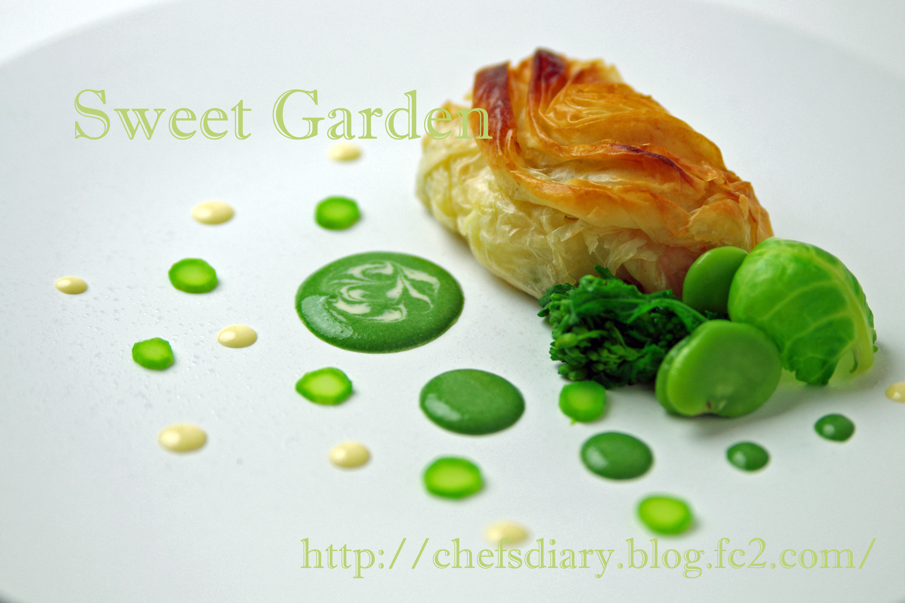 Phyllo-Wrapped Salmon with Broad Beans and Cheese　サーモンのパートフィロ包み