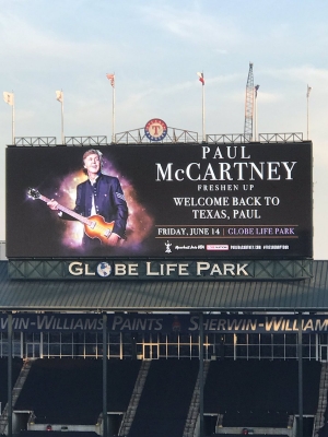 Globe Life Park, Arlington公演、Welcome　Paul McCartney　