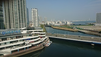 横浜そごうからの横浜湾