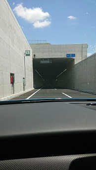 東京港トンネル東行き